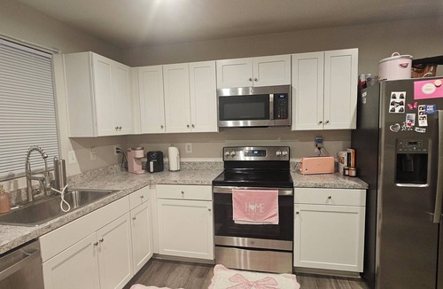 North East House | Furnished Private Room Near Union Hospital and Cecil College