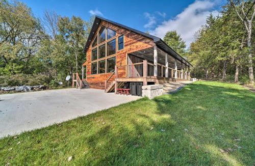 Galena House | Galena Cabin w/Wraparound Porch & Game Room!