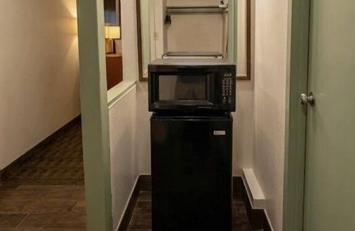 Galesburg Hotel | Galesburg Extended Stay I-74 (Newly Renovated)