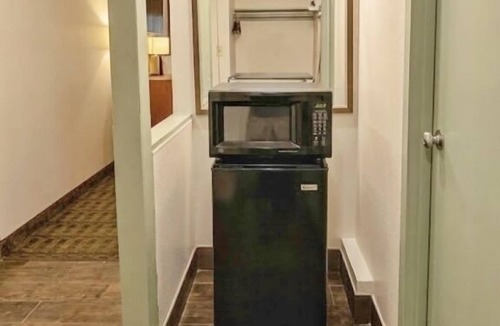Galesburg Hotel | Galesburg Extended Stay I-74 (Newly Renovated)