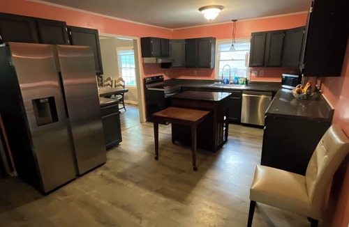 Taylors House | Game Room 2 FULL baths 3 huge bedrooms5 beds near Greenville, Greer, TR, Clemson