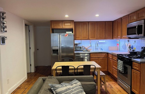 The Waterfront Apartment | Garden level 2-bedroom apartment in the heart of Hamilton Park Jersey City