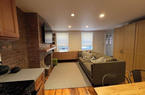 The Waterfront Apartment | Garden level 2-bedroom apartment in the heart of Hamilton Park Jersey City