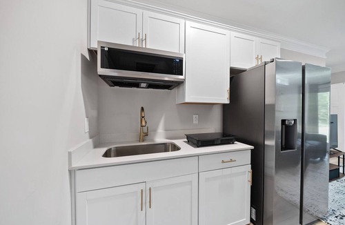 Durham Apartment | Garden-Level Suite Near Duke, Near RTP Private Entrance