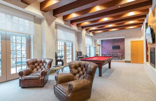 Lyon Park Apartment | Garfield Park, 925 N Garfield St in Northern Virginia