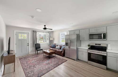 Southwest Raleigh House | Garner`s Retreat | 2Bd/2Ba & Pet Friendly
