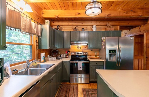 Butler Cabin | Garretts Getaway at Watauga Lake - Private Dock, Lakefront