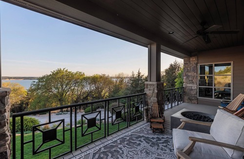 Yankton House | Gavins Point Lakehouse