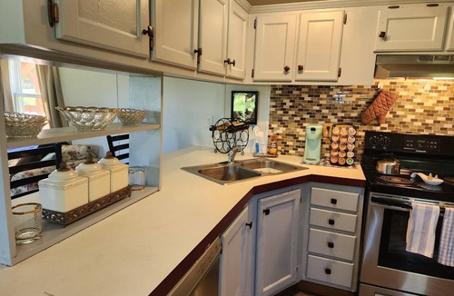Wagoner House | Georgie's Getaway! Beautiful stay on 6 acres just minutes from the lakeside