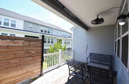 Johns Island House | Getaway on McLernon - Top Notch Mid Term Stay