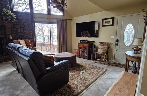 Moodys House | Getaway on the Hudson