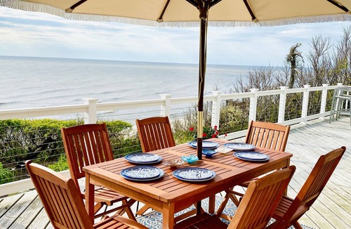 Villas House | GLAMOROUS Beach Front Stunner - 2026 - Amazing Sunsets