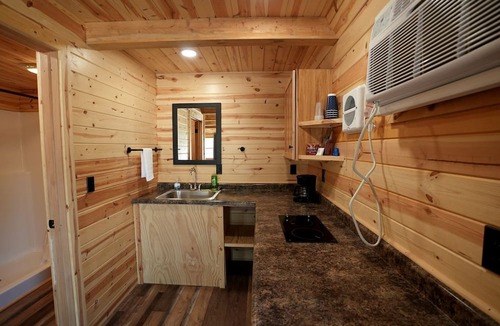 Rockerville Cabin | Glorious Lofted Cabin Perfect to Reconnect with Nature in South Dakota