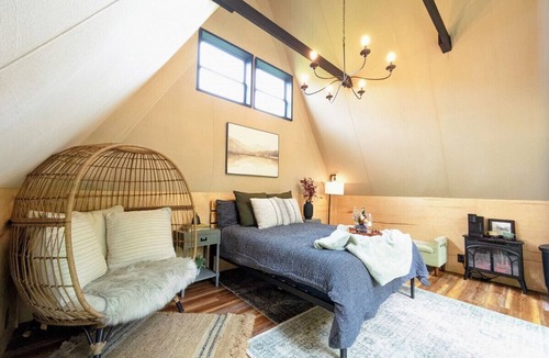 Newport House | Goat Farm Tree House on Creek