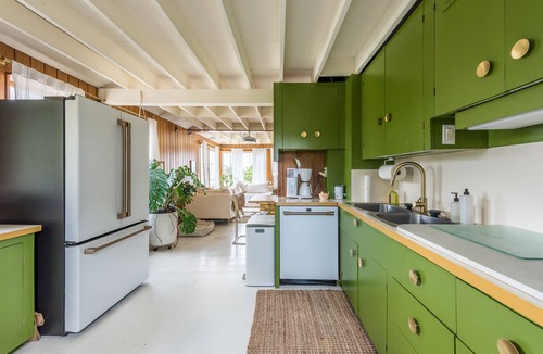 Barnegat Light Cottage | Goldie Point is a dreamy retro beach escape experience!