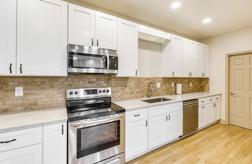 Cedartown Apartment | Golfer's Paradise: Meadow Lakes Manor Retreat!