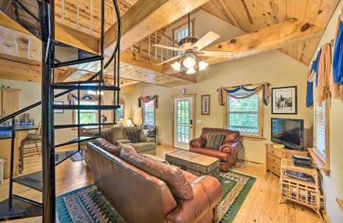 Guntersville House | Golfer's Retreat at Kudzu Cove Cabins Resort