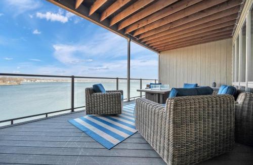 Arnolds Park Apartment | Good Vibes Only in the Stillwater