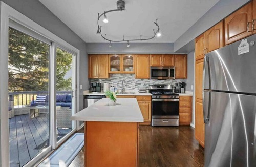 Glen Ellyn House | Gorgeous Glen Ellyn Gem