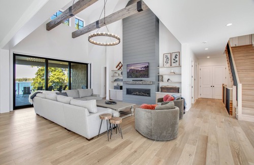 Twin Lakes House | Gorgeous, new construction, 7 bedroom house on Lake Elizabeth!