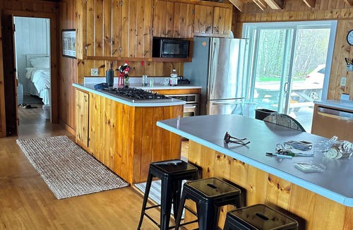 Newport House | Gorgeous one level, 3 bedrooms, 2 full bath living right on Lake Memphremagog!
