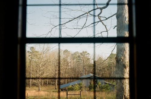 Menlo Cabin | Grace Farmhouse-12 ac, hot tub, fire pit