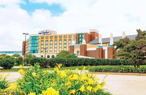 Dubuque Hotel | Grand Harbor Resort