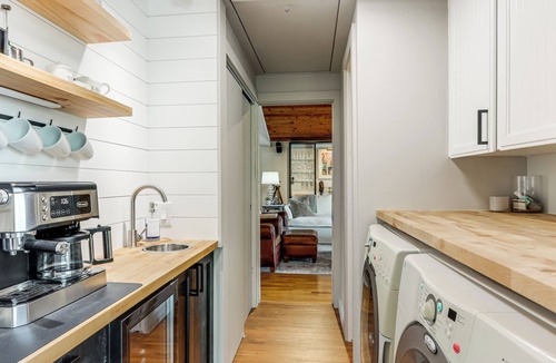 Eucha House | Grand Lake Group Getaway w/Dock & Spacious Deck