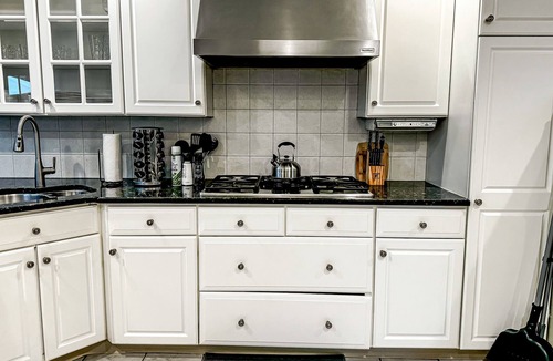 Princeton House | Grand Lakeview Retreat Near Town Game Rm 4BR