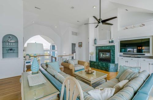 Ocean Hill House | Grand Seaside Escape w/Direct Beach Access!
