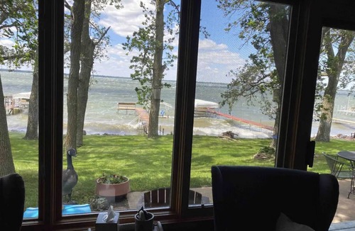 Spirit Lake Cottage | Grandpa's Sunset Cabin on Big Spirit Lake