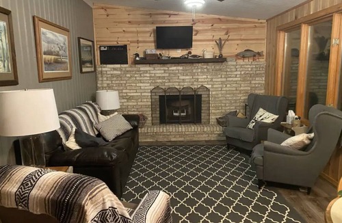 Spirit Lake Cottage | Grandpa's Sunset Cabin on Big Spirit Lake