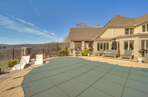 Middletown House | Great for Groups! Luxe + Private Myersville Estate