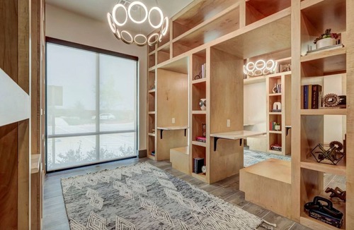 McNeil Apartment | Great Lost Plains 1BR w/Parking, Gym, Pool & W/D, by Blueground
