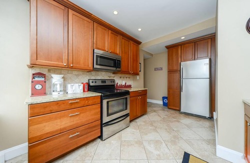 North End Condo | Great pet friendly rental with ocean views! Many open weeks but it won't last long- hurry before your week is booked! Available for rentals all year around.