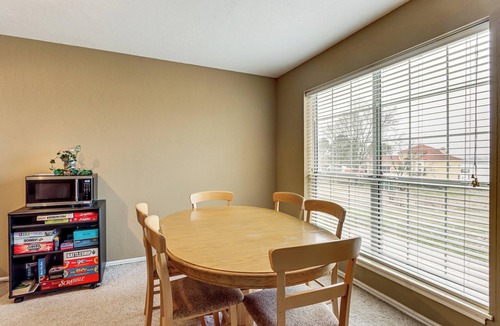 Grove House | Group Friendly! Waterfront Grand Lake Home w/Dock
