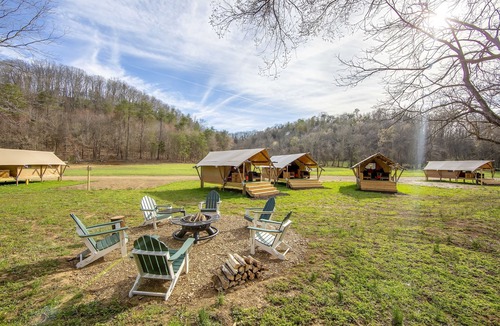 Newport RV Rental | Group Glamping: Luxury Tents Near Gburg and PF