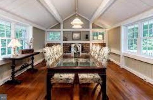 Arnold House | Guest house by the Bay