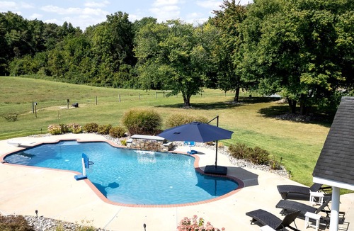 Sudlersville House | Guest Lodge | Private Pool | Outdoor Dining | Game Room