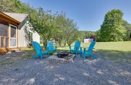 Groveoak Apartment | Guntersville Lake Home w/Deck & Covered Boat Slip