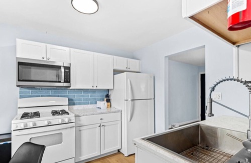 Peoria Apartment | H in Woodhaven Heart of Peoria