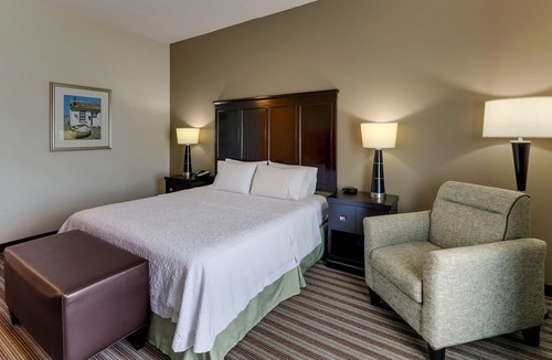 Swansboro Hotel | Hampton Inn and Suites Swansboro Near Camp Lejeune