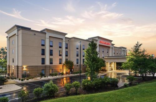 Woodstock Hotel | Hampton Inn and Suites Woodstock, Virginia