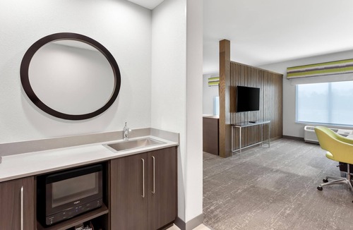 Huntley Hotel | Hampton Inn by Hilton Huntley Chicago