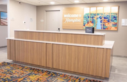 New Freedom Hotel | Hampton Inn Shrewsbury