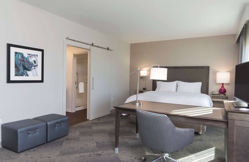 Schaumburg Hotel | Hampton Inn & Suites Chicago Schaumburg