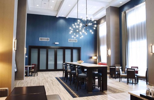 Urbandale Hotel | Hampton Inn & Suites Des Moines/Urbandale Ia