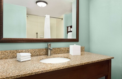 Pine Island Hotel | Hampton Inn & Suites Outer Banks/Corolla