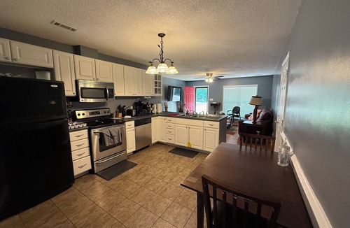 Furman House | Handicap Accessible 3BR Getaway – Near Beaufort, Hilton Head, & Savannah