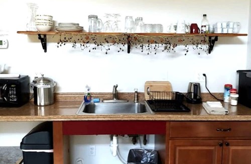 Hyde Park Cabin | Handicapped Accessible Log Cabin Rental near Smugglers' Notch Park, Vermont